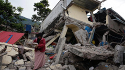 زلزال إندونيسيا.. 252 قتيلا وانهيار مدارس على أطفال