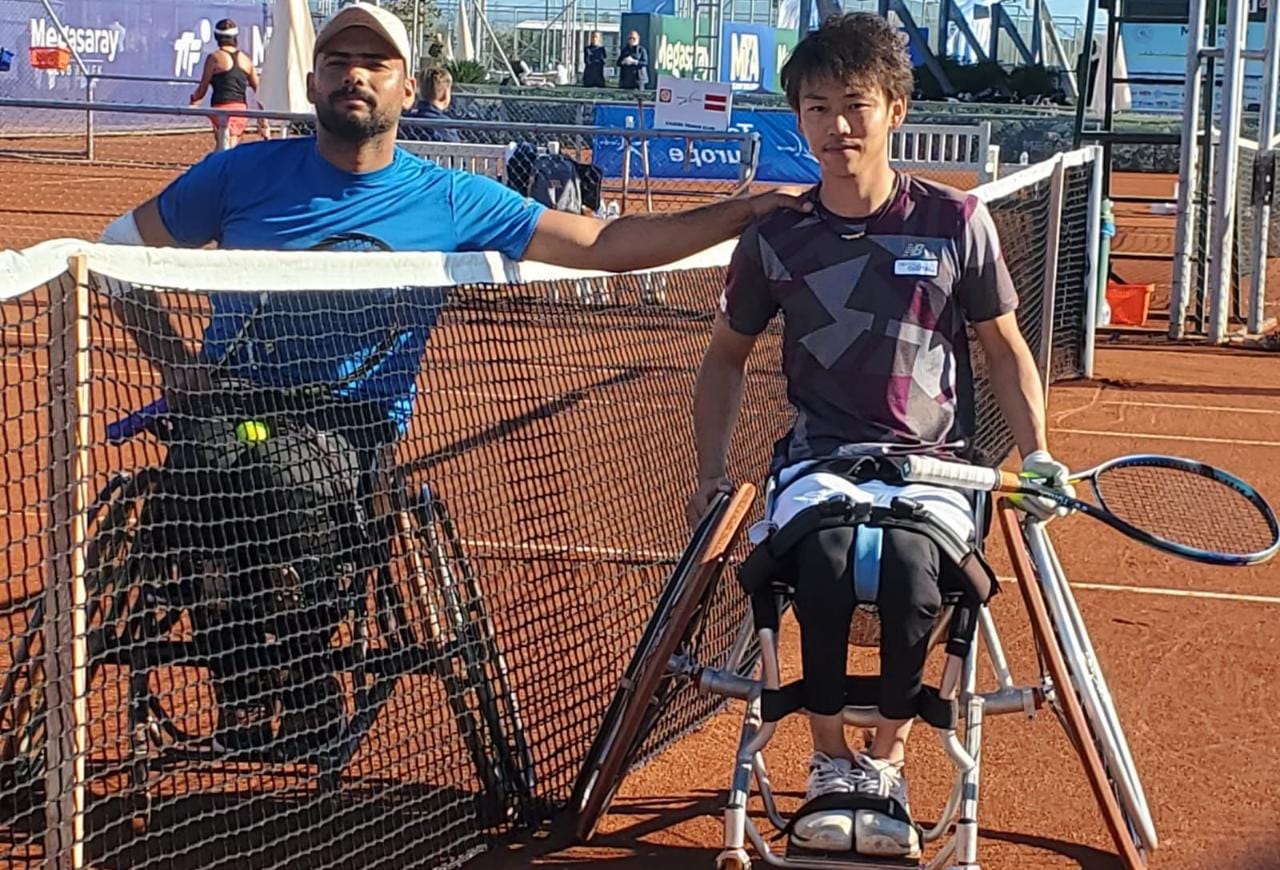 لاعب عراقي يتوج بذهبية بطولة (MTA) الدولية للتنس الأرضي