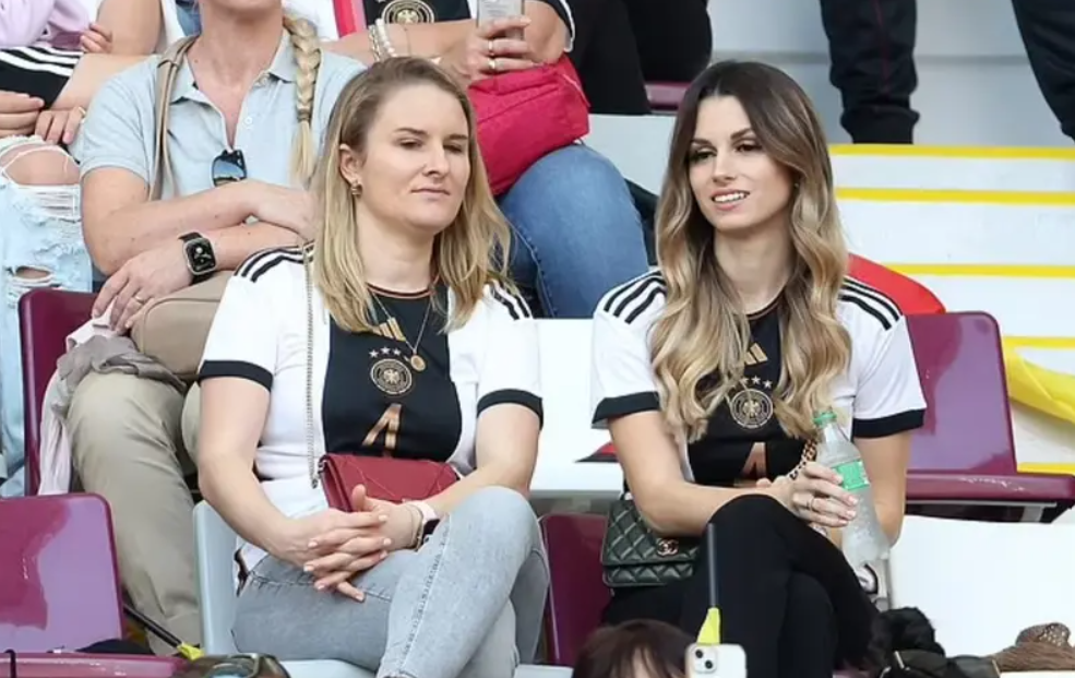 ألمانيا تستعين بـ"زوجات اللاعبين" و"ليلي" تثير هلع المكسيكيين.. صور