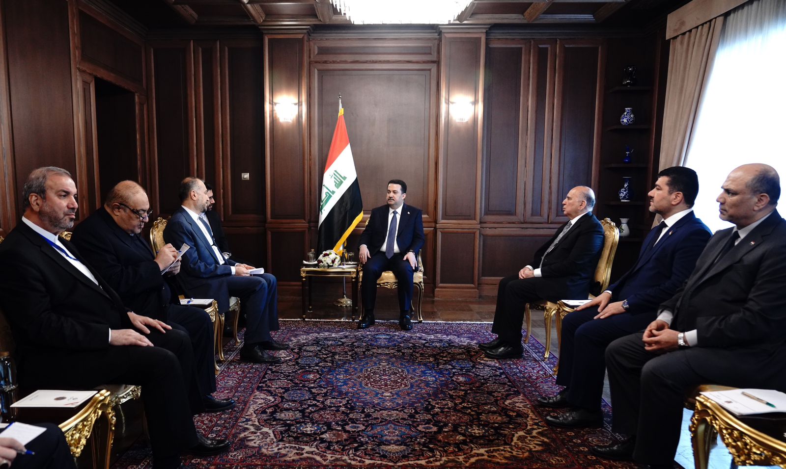 Iraq's PM and Iran's MoFA discuss Iraq's regional role