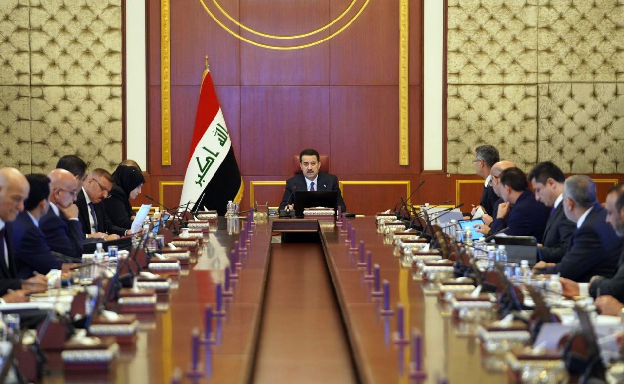 The Iraqi government delivers the tripartite budget bill to Parliament
