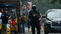 هجوم انتحاري على مركز للشرطة بإندونيسيا.. صور وفيديو