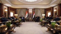 السوداني يلتقي السيسي ويؤكد حرص العراق على إدامة العلاقات مع محيطه العربي والإقليمي