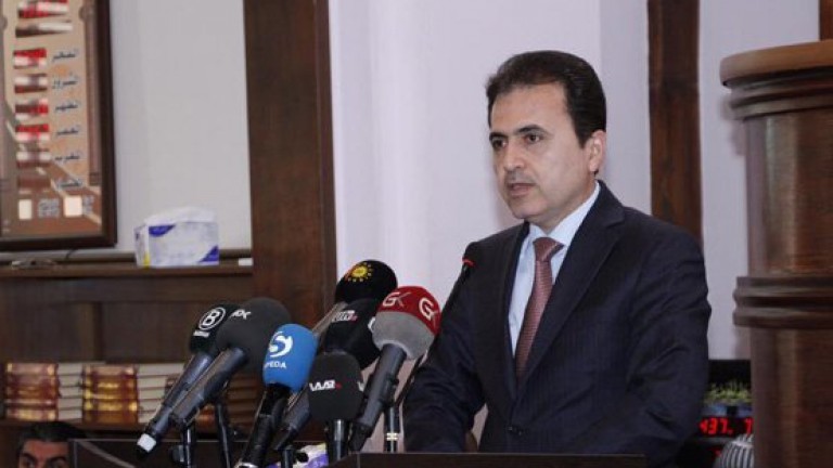 وزير كوردستاني يحمّل المجتمع الدولي وبغداد مسؤولية بقاء 300 الف ايزيدي بمخيمات النزوح