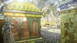 "بواسطة سيجارة".. زائر يشعل النار داخل ضريح في محافظة النجف