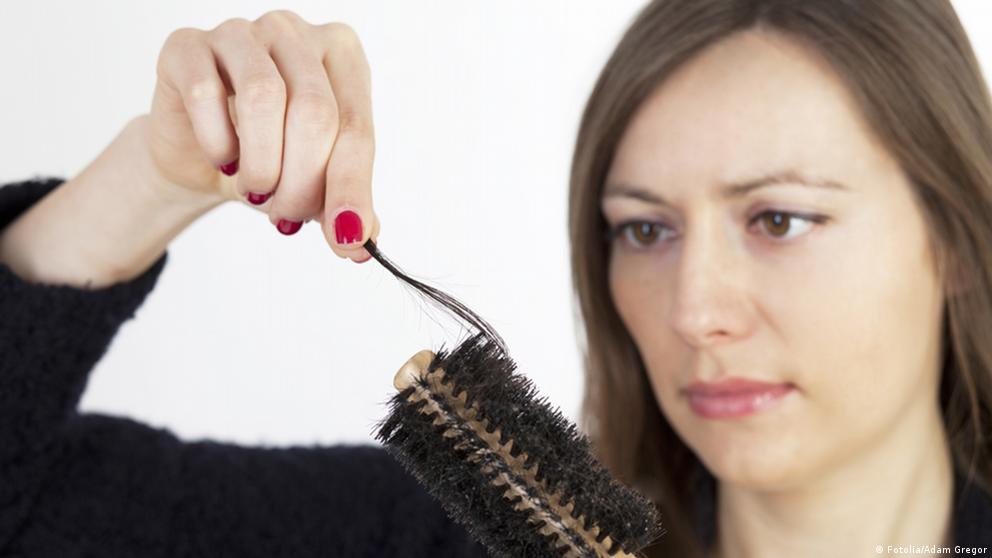 أبرزها النظام الغذائي.. 8 أسباب رئيسية لتساقط الشعر