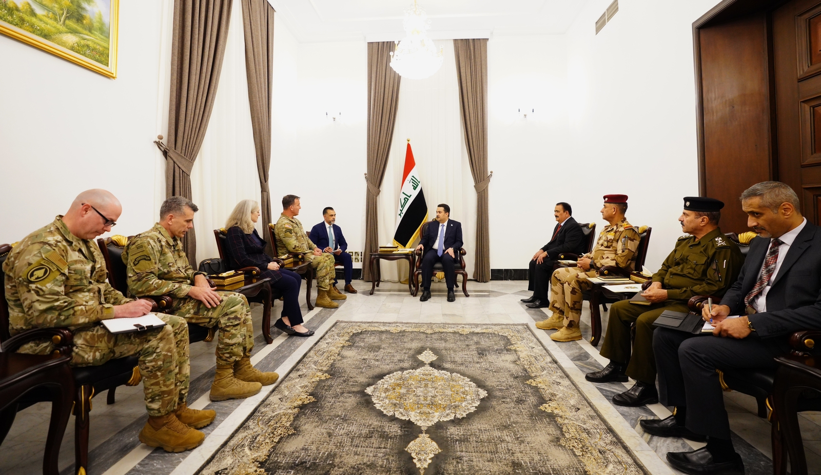 PM Al-Sudani meets CENTCOM's Commander, stresses the importance of military work with the United States