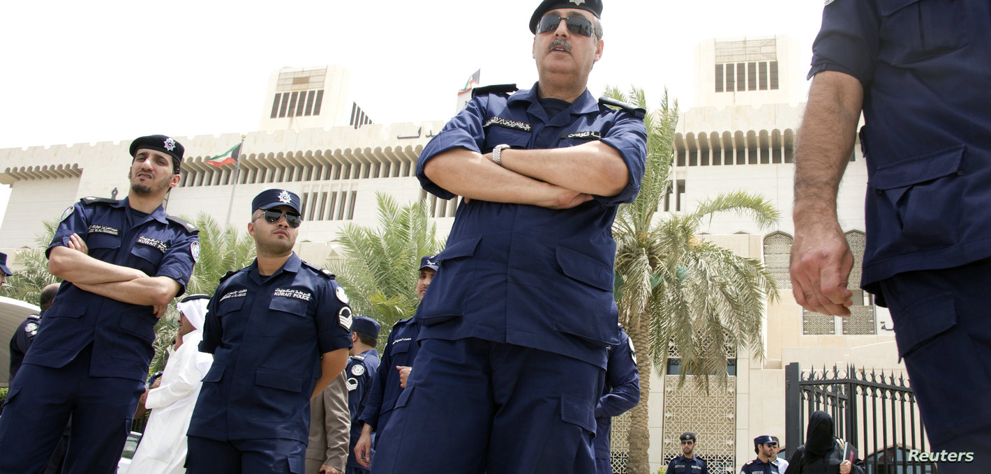 الكويت.. معركة بـ"السيوف" داخل مستشفى