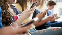 دراسة ترصد تأثير وسائل التواصل على "أدمغة المراهقين"