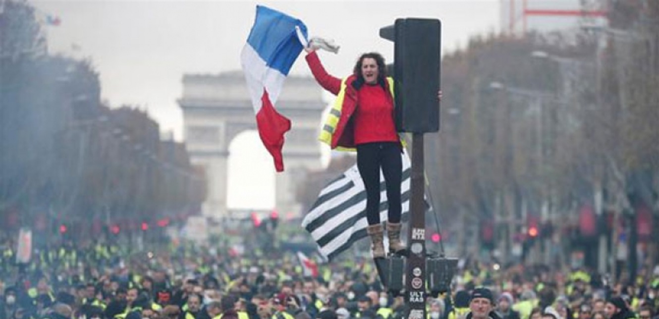 نقابات فرنسا تعلن التعبئة العامة