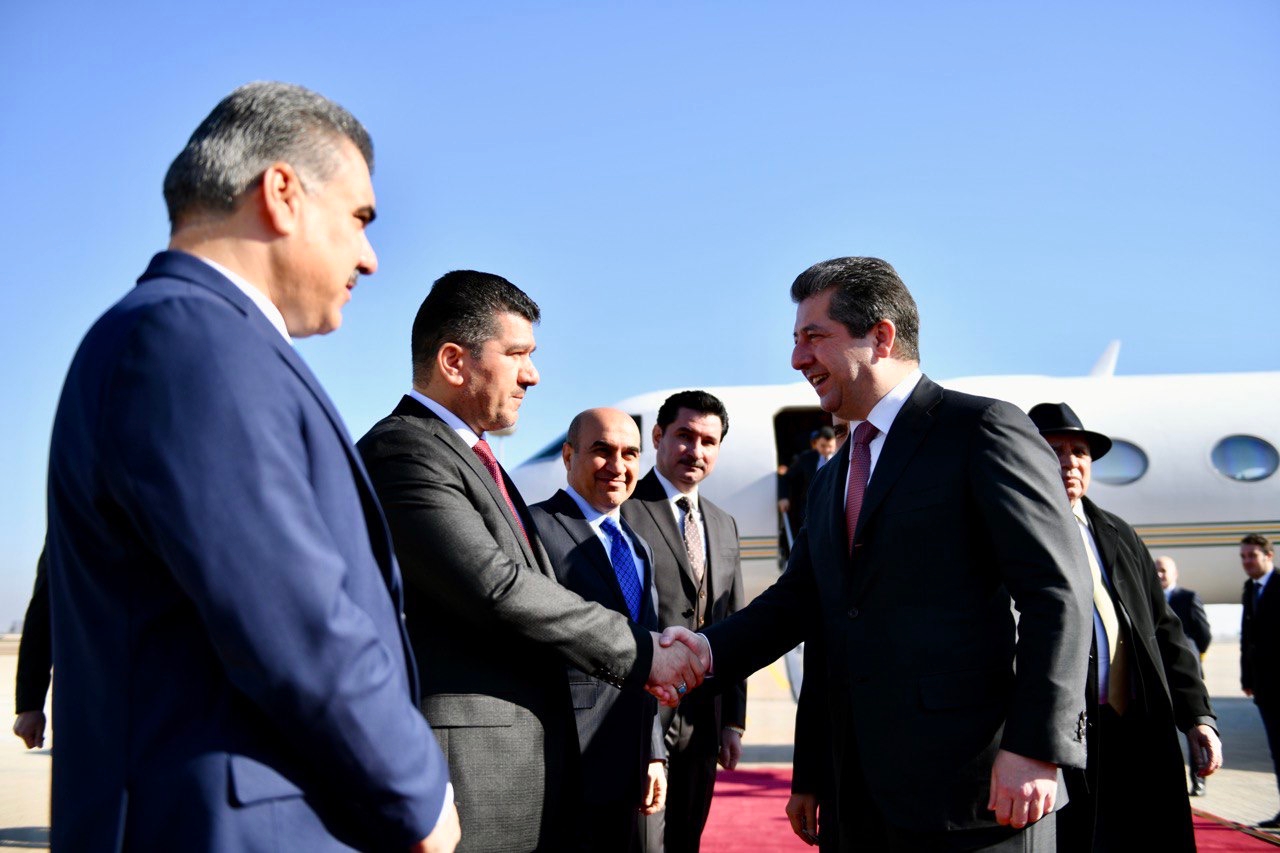 برئاسة مسرور بارزاني .. وفد رفيع من حكومة إقليم كوردستان يصل إلى بغداد