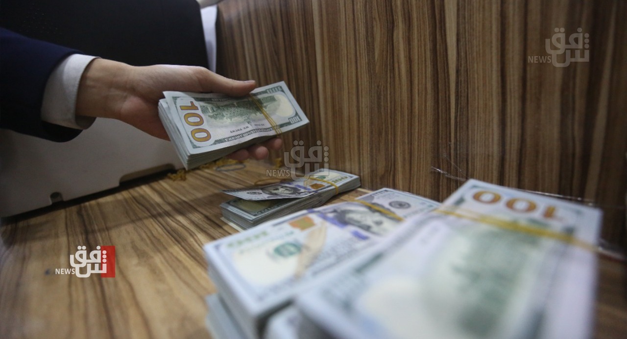 انخفاض أسعار الدولار في بغداد وارتفاعها في اربيل