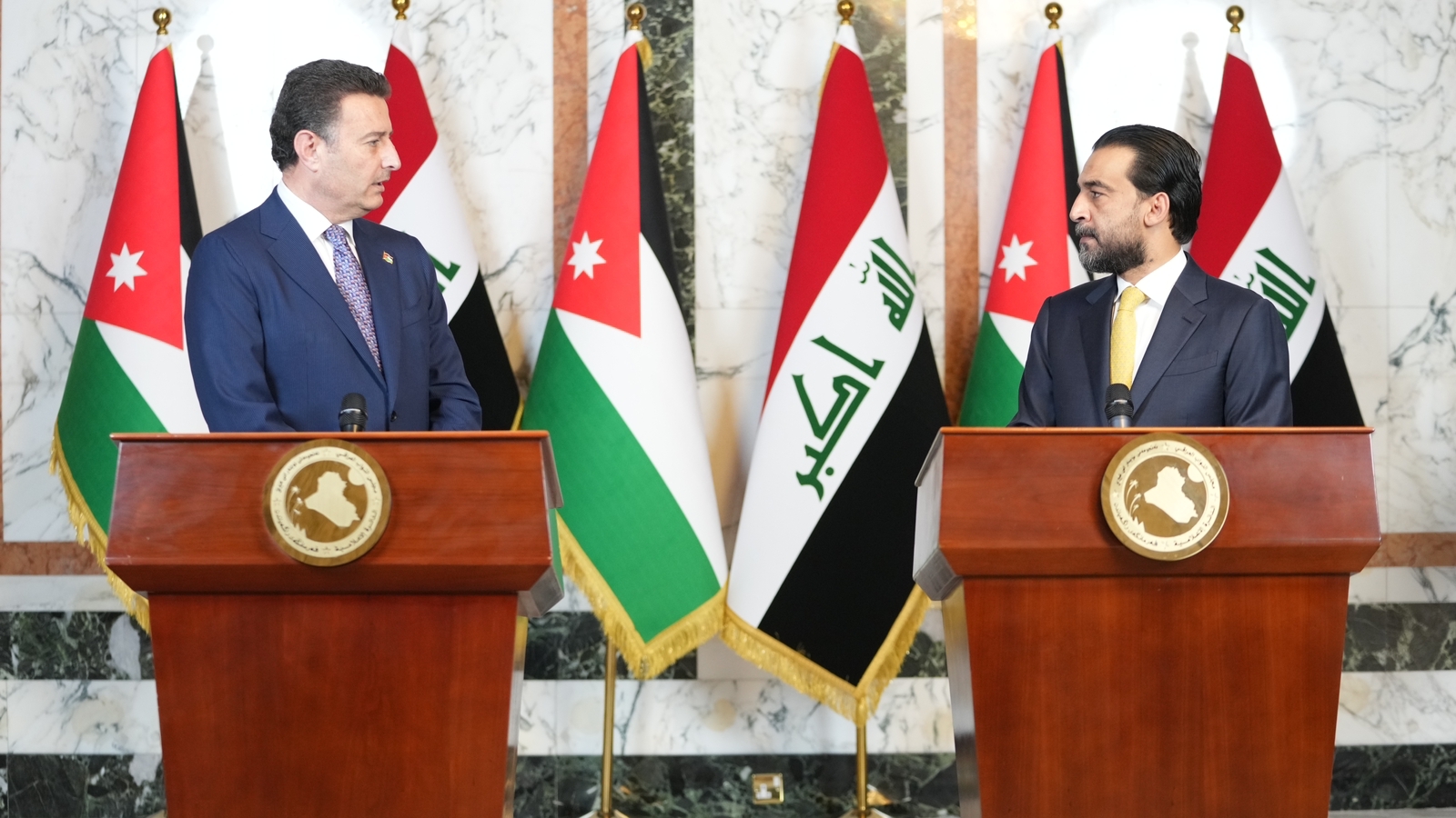 العراق يتفق مع الاردن على تفعيل الاتفاق الثلاثي وموضوع الربط الكهربائي وخط البصرة - العقبة