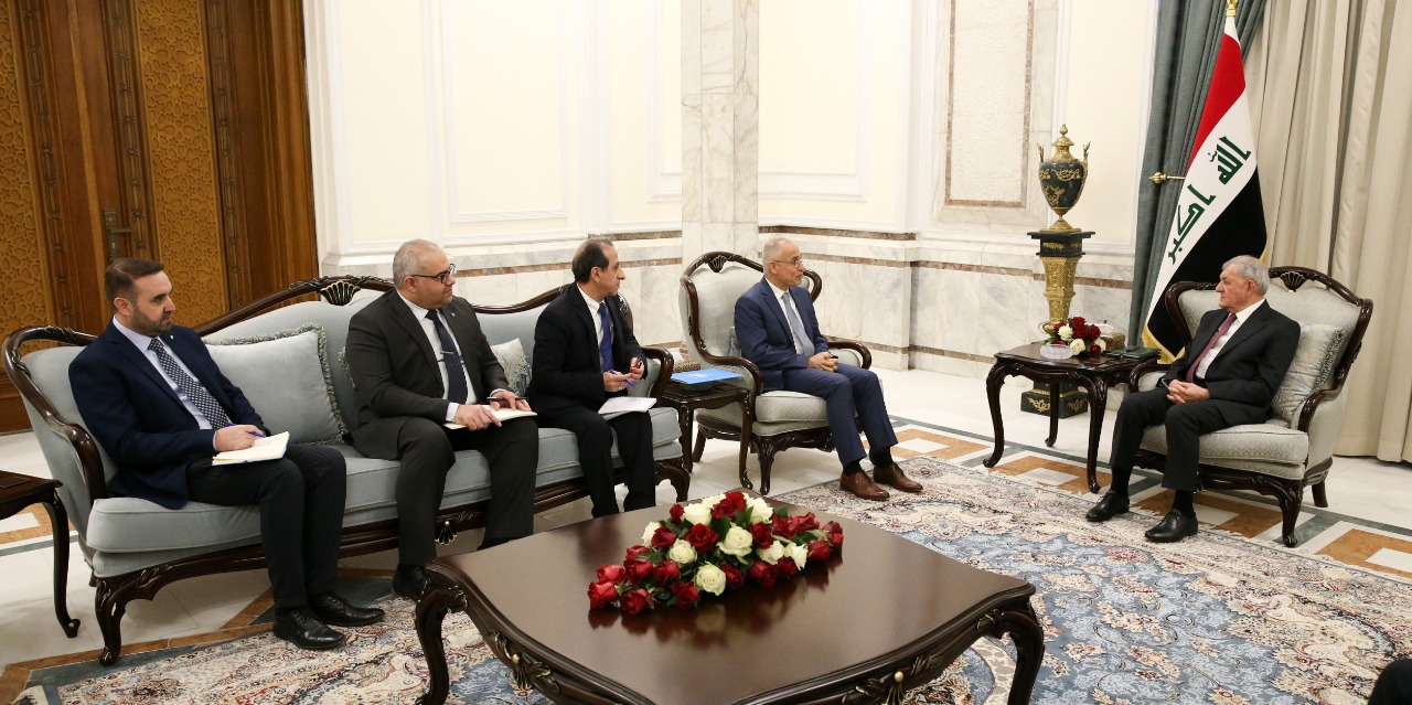 خلال استقباله وفدا أمميا.. الرئيس العراقي يؤكد على تنفيذ اتفاق سنجار بين بغداد وأربيل