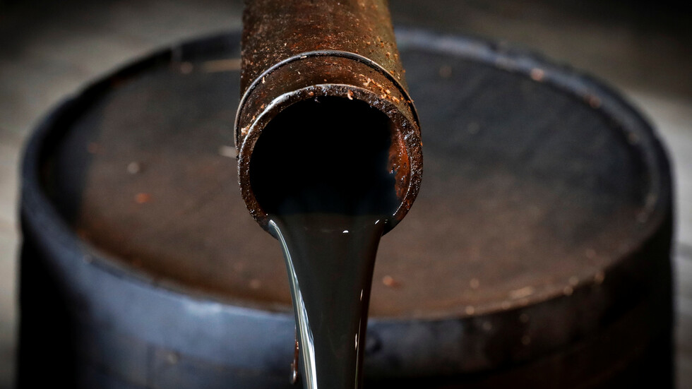 العراق يحدد سعر النفط الأسود