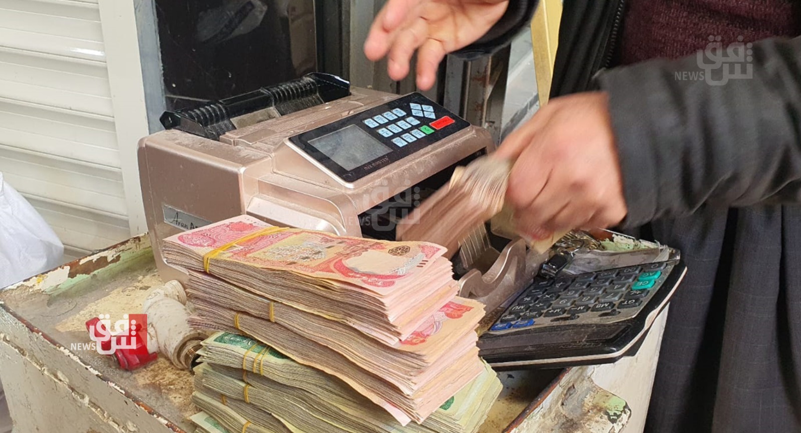 استقرار أسعار الدولار في بغداد وارتفاعها في اربيل