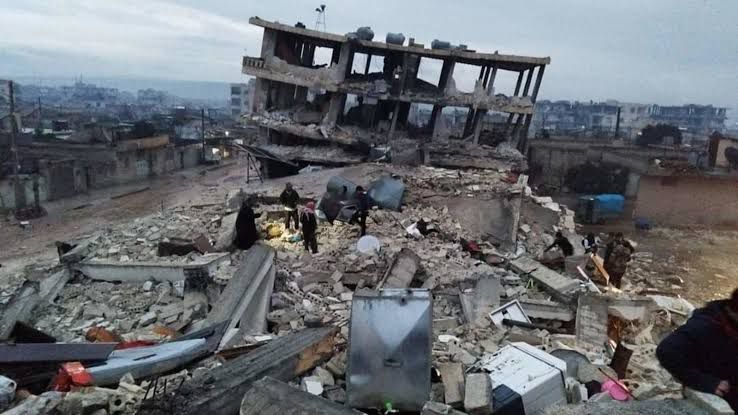 500 people dead in Turkey, Syria after massive quake