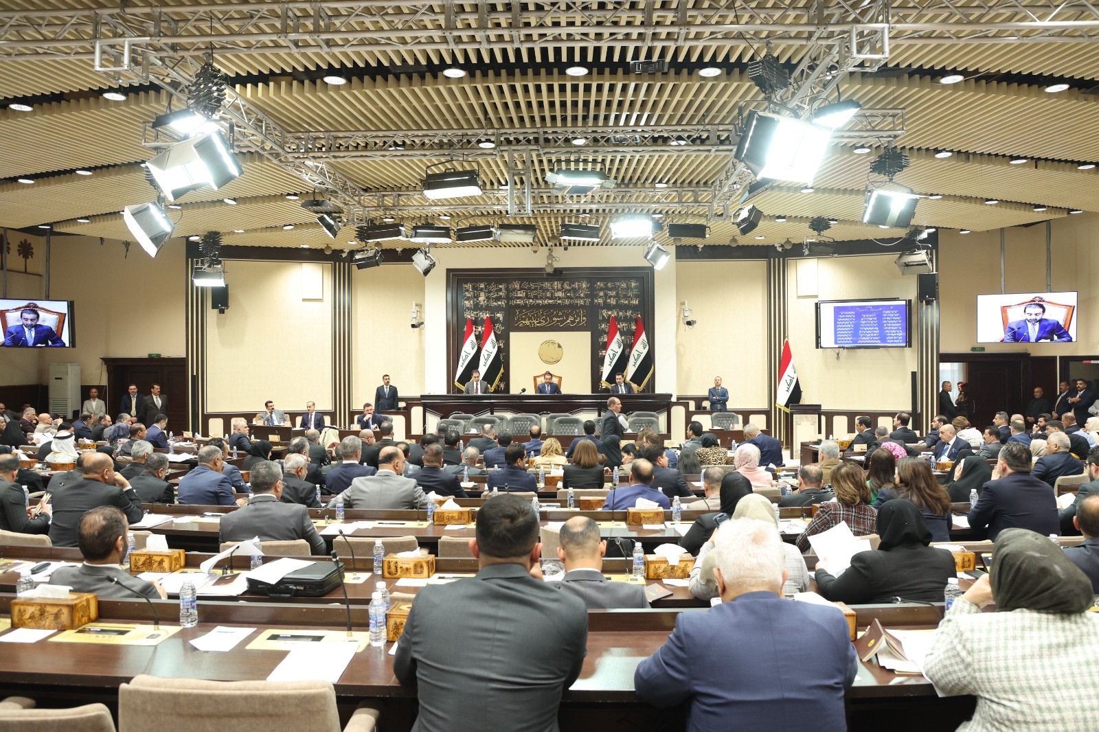 Iraqi parliament urges the government 