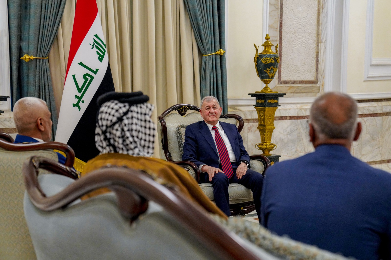 Iraq's president: the new exchange rate would boost the dinar's value