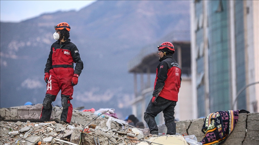 الزلزال المدمر.. حصيلة الضحايا بارتفاع مستمر في تركيا وسوريا
