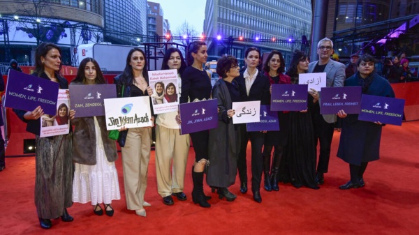 معركة "الحرية".. مهرجان برلين السينمائي يسلط الضوء على الاحتجاجات الإيرانية