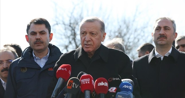 أردوغان يعلن إنقاذ 114 الف تركي من تحت ركام الزلزال وإيواء مليون آخرين