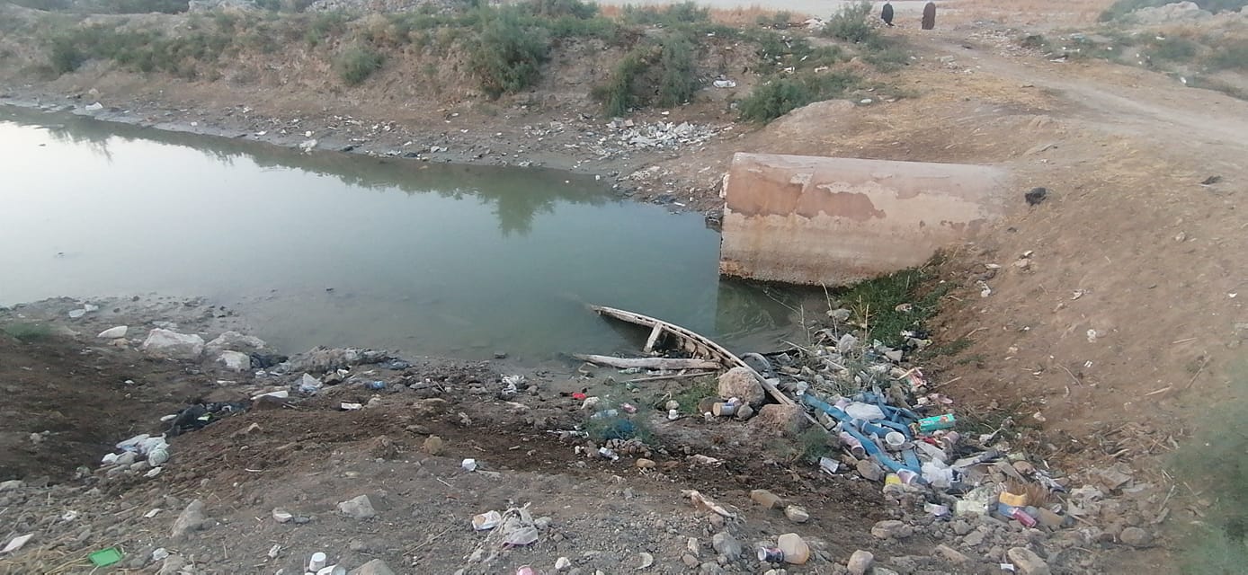 بعد نهر دجلة في ميسان .. الجفاف يضرب الفرات في ذي قار (صور)