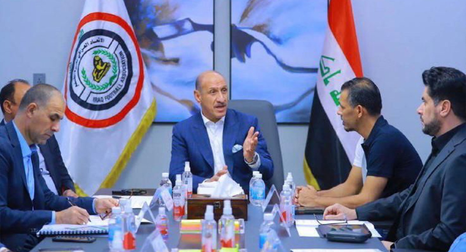 اتحاد الكرة العراقي يمنع مدربيّ المنتخبات من التصريحات الإعلامية