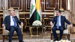 رئيس حكومة الإقليم يؤكد على اعتماد الدستور أساساً لحل المشاكل مع بغداد