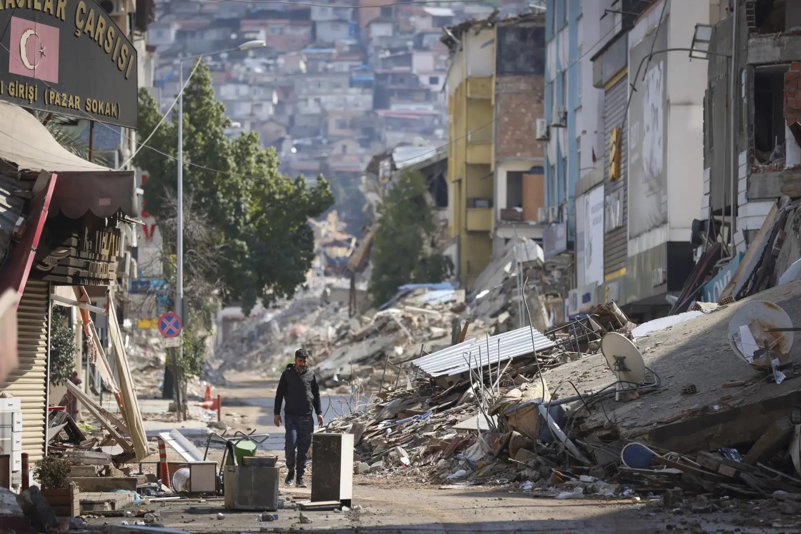الأمم المتحدة: أضرار الزلزال الذي ضرب تركيا ستتخطى 100 مليار دولار