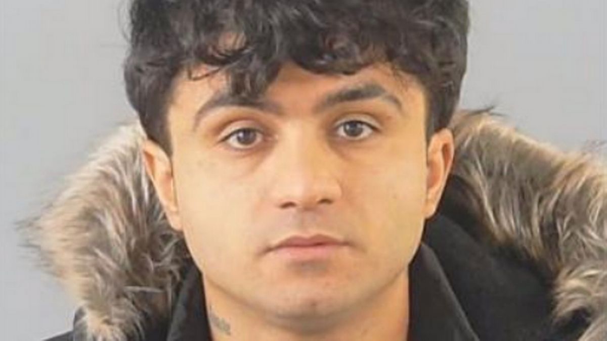 شاب عراقي يطعن مواطنا بريطانيا بعد فشله بالحصول على اللجوء