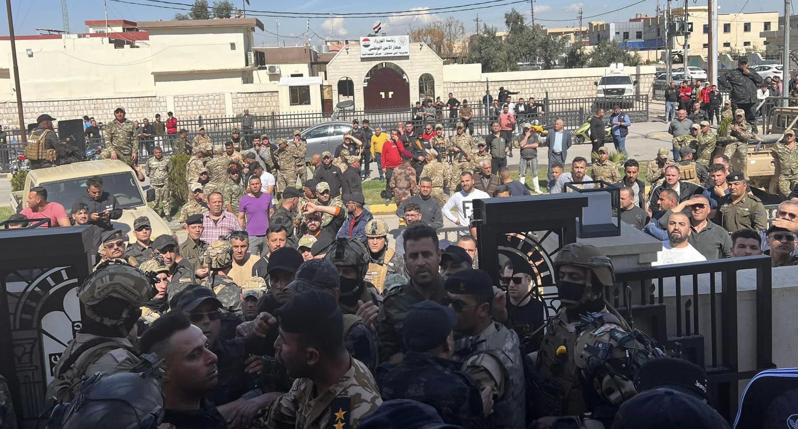 Christians in Qaraqosh protest to disassociate Christian battalion from Babylon Movement leader