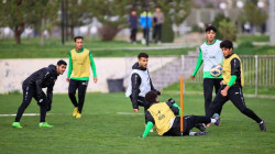 بأجواء "ماطرة وباردة".. الشباب العراقي يباشر تدريباته استعدادا لنصف نهائي كأس آسيا