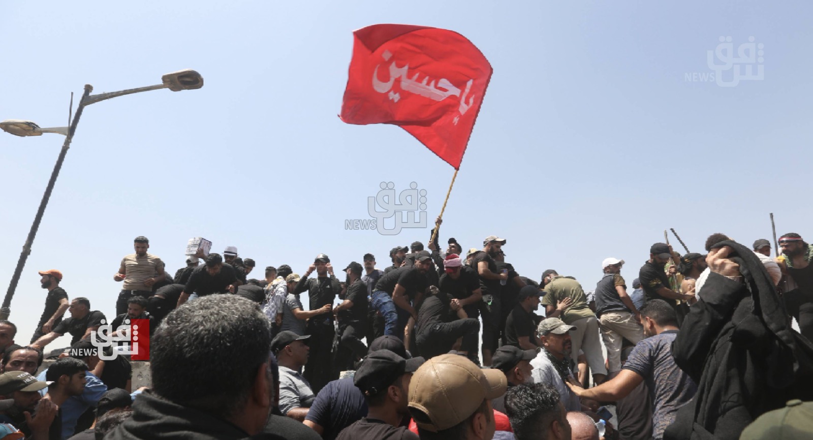 Protesters gather in Baghdad's Green Zone to reject the " Sainte-Laguë method" election law