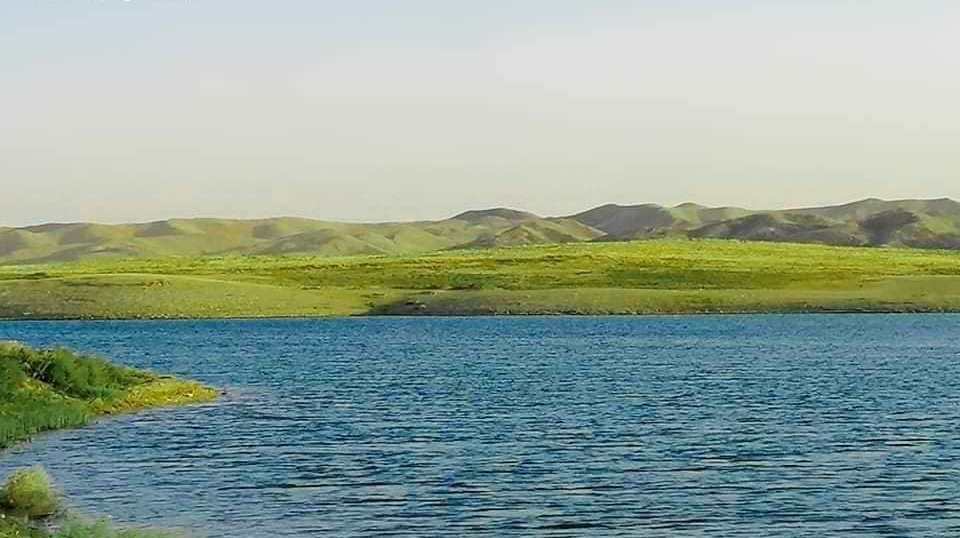 عبر الصور الصناعية.. مرصد بيئي يسجل اختفاء 15 كم من بحيرة زمار