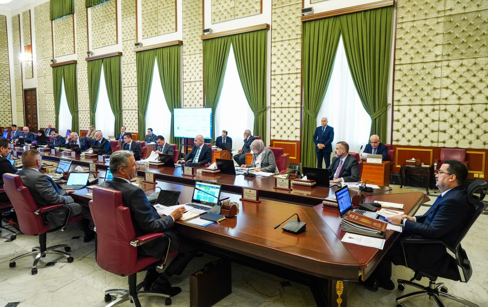 مجلس الوزراء يوصي البرلمان بسحب قانون مصادرة أموال النظام السابق وإلغاء لجنة مختصة