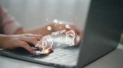دراسة تكشف أكثر المهن المهددة بالزوال بسبب ChatGPT