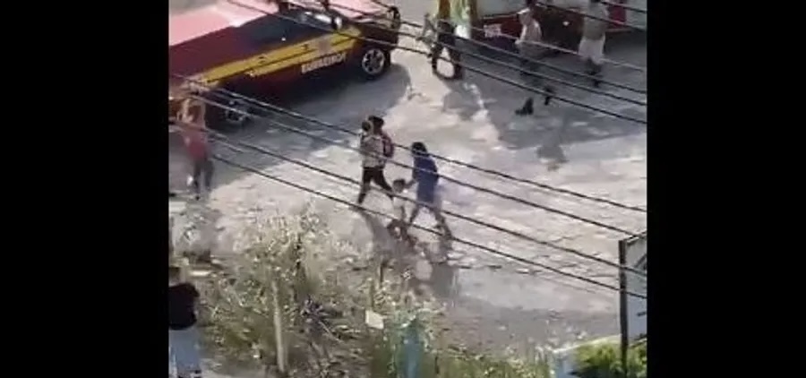 رجل يهاجم دار حضانة ويقتل ويصيب 8 أطفال بـ "آلة جارحة" في البرازيل