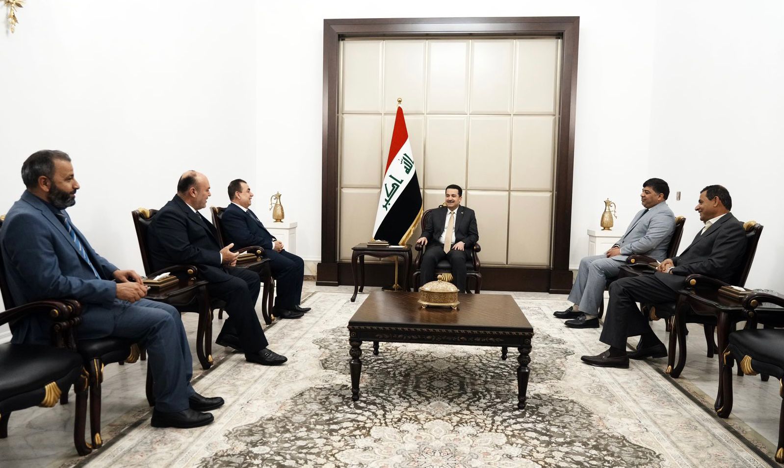 Iraq's premier, independent MPs say coordination between authorities is vital for bolstering economy, peace