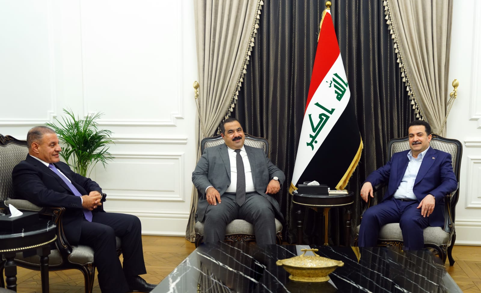 Al-Sudani discusses government program with head of Azm alliance