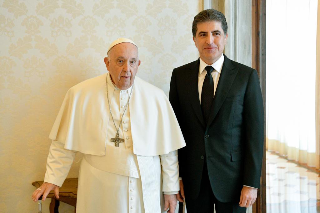 President Barzani meets Pope Francis, reiterates promoting peace in Kurdistan