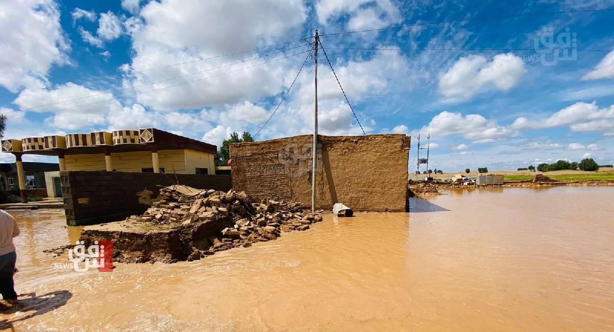 في محافظتين.. الأمطار تهدم 15 منزلا والسيول تقطع أوصال الكهرباء وتحاصر 6 قرى