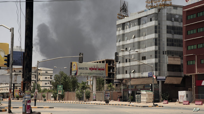 العراق يدعو رعاياه في السودان إلى الحيطة والحذر: ابتعدوا عن مناطق التوتر