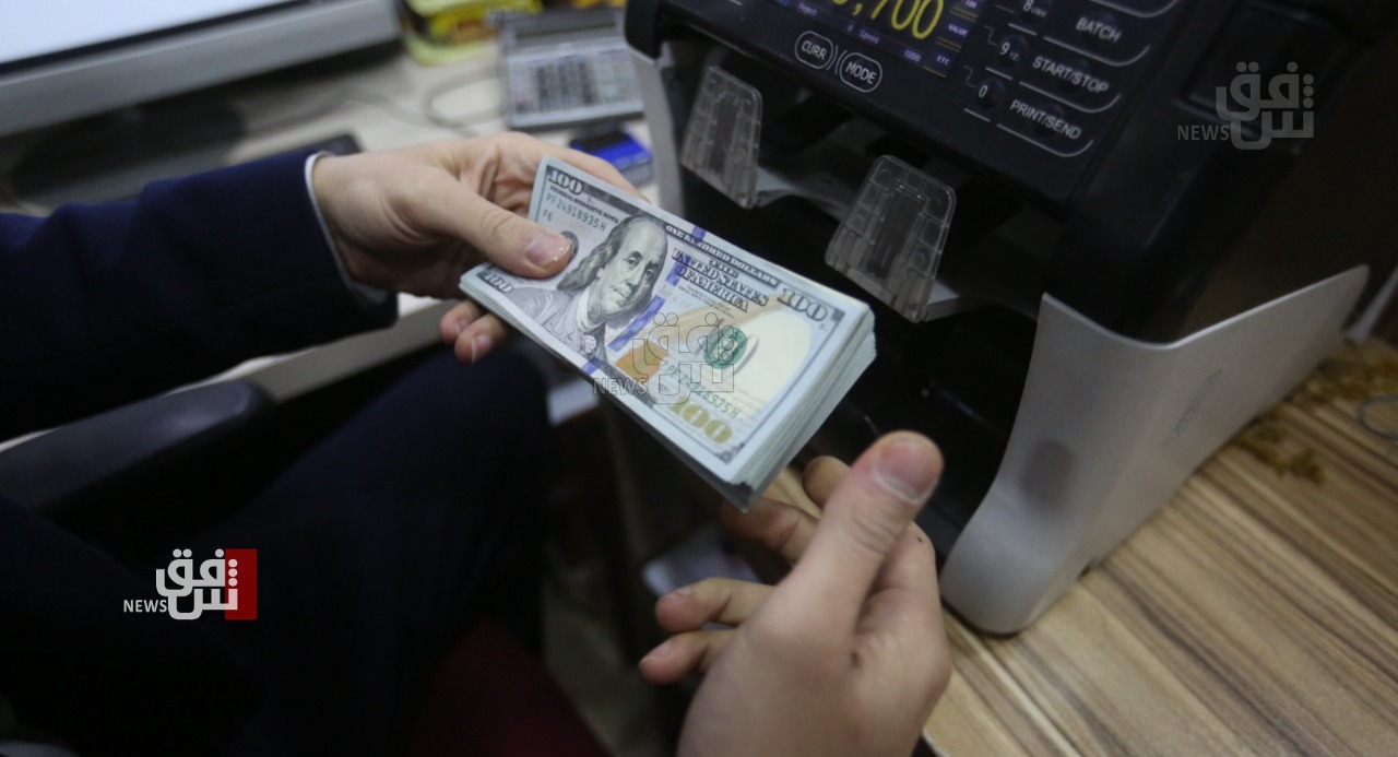 استقرار أسعار الدولار في بغداد وارتفاعها في كوردستان مع الإغلاق