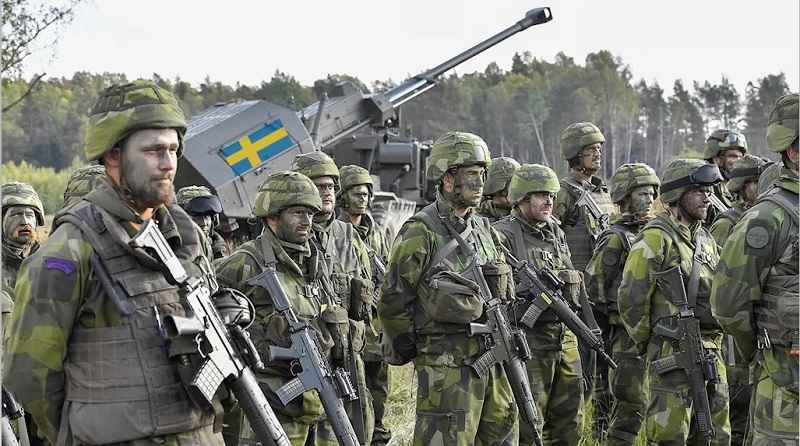 Sweden stages biggest war games in 25 years