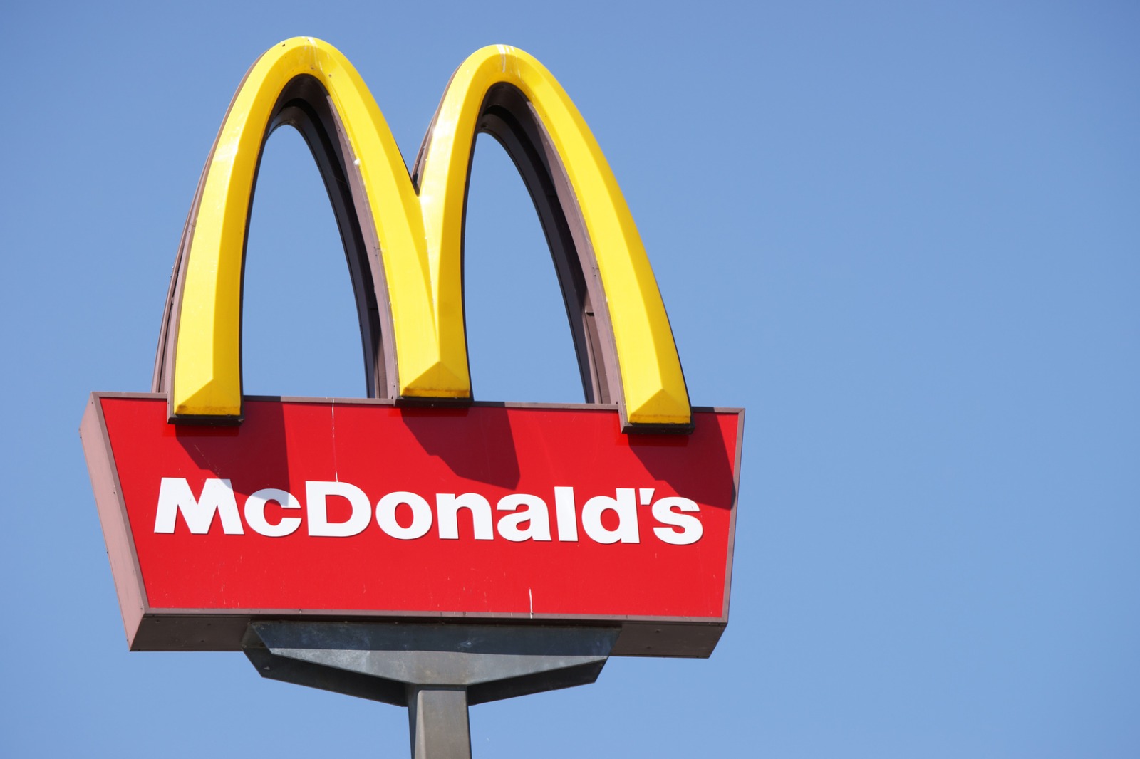 سلسلة مطاعم "ماكدونالدز" تصدم "النباتيين" بوصفة البطاطا المقلية