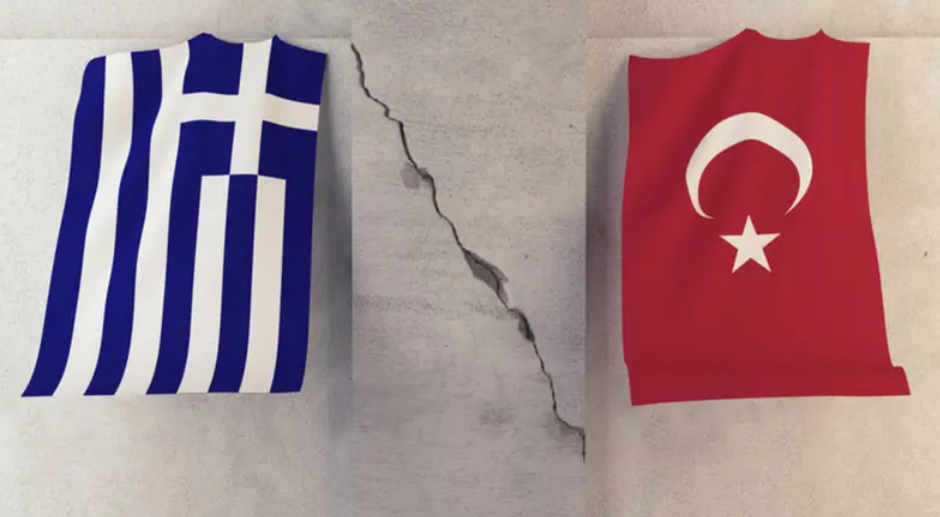 "صداع نصفي" في أثينا: اليونانيون الأكثر ترقبا لانتخابات تركيا