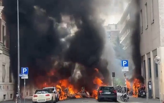 انفجار واحتراق سيارات عدة وسط مدينة ميلانو الإيطالية