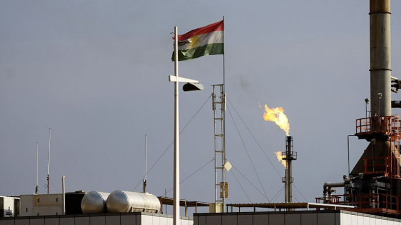 Iraqs Kurdish oil output falls as pipeline outage continues