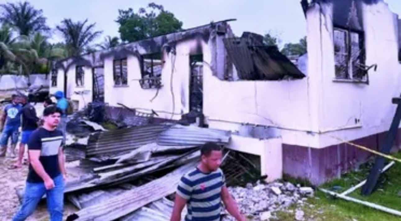 حريق متعمد قتل 19 تلميذة في بلدة اسمها "مهدية" بدولة قرب فنزويلا